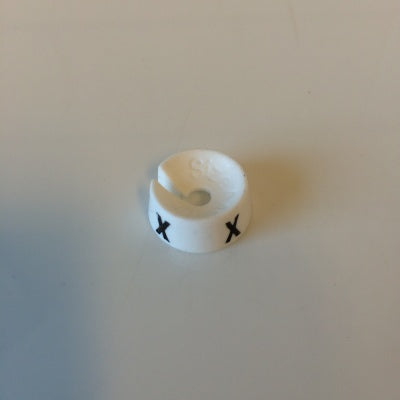 Klika - MB wit/zwart X voor op kledinghanger