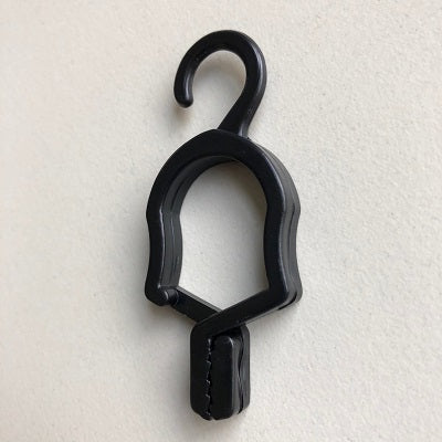 Klika – Schwarzer Schalhalter mit Haken zum Aufhängen