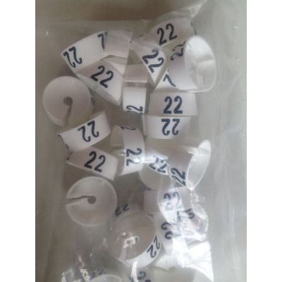 Klika - MB weiß/schwarz 22 für einen Kleiderbügel