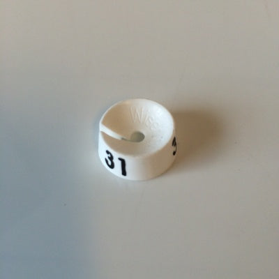 Klika -  MB wit/zwart 31 voor op kledinghanger