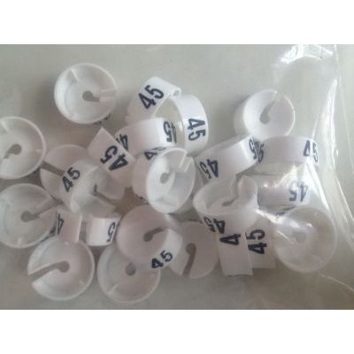 Klika - MB weiß/schwarz 45 für einen Kleiderbügel