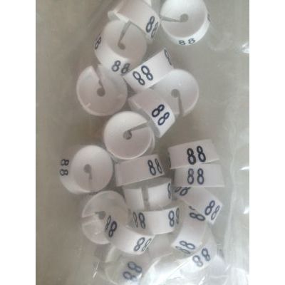 Klika - MB weiß/schwarz 88 für einen Kleiderbügel