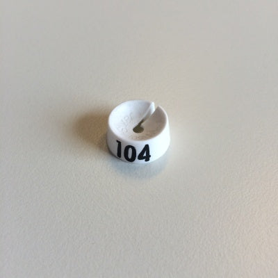 Klika - MB weiß/schwarz 104 für einen Kleiderbügel