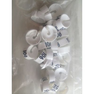 Klika - MB weiß/schwarz 106 für einen Kleiderbügel