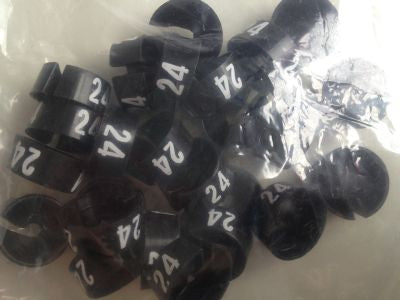 Klika - MB schwarz/weiß 24 für einen Kleiderbügel