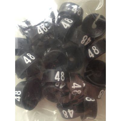 Klika - MB schwarz/weiß 48 für den Kleiderbügel