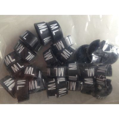 Klika - MB noir/blanc ML pour cintre 40 pièces