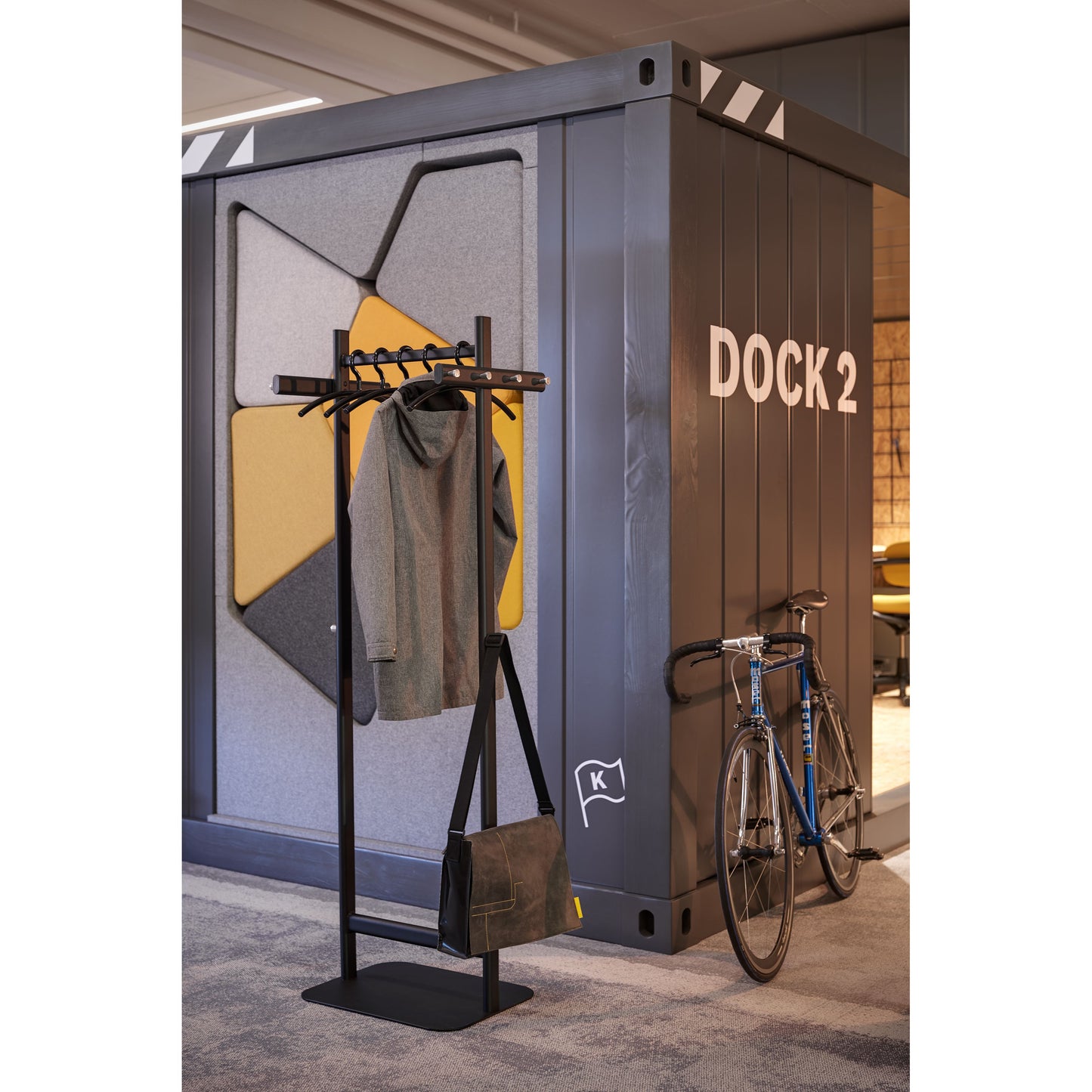 MAUL - Penderie Salsa debout 172x52x40cm 40kg, 8 crochets noir RAL9004