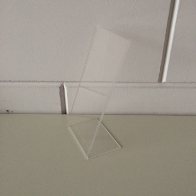Klika -  L-standaard acryl bxh 105x210mm. Staand