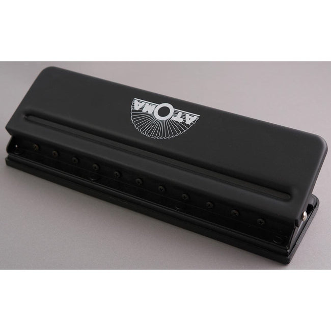 Atoma – Schwarzer Locher