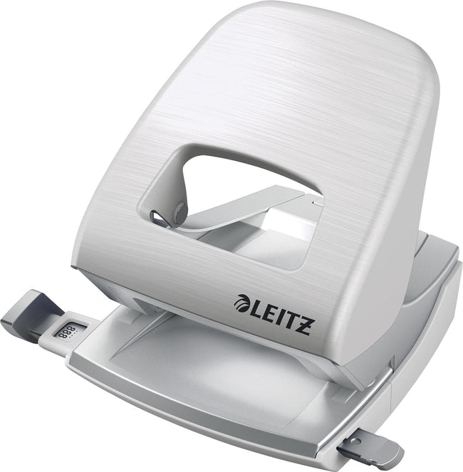 Leitz - Style perforator, 30 blad, wit