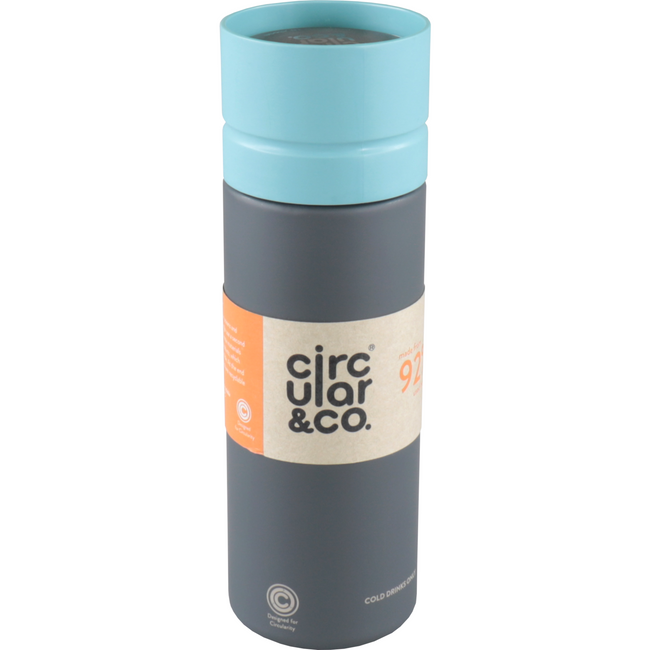 Circular&Co. - Circular Co. Fles | Gerecycled PET | reusable | 600ml | grijs/groen | 1 stuks