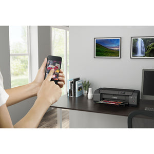 Descriptive image text