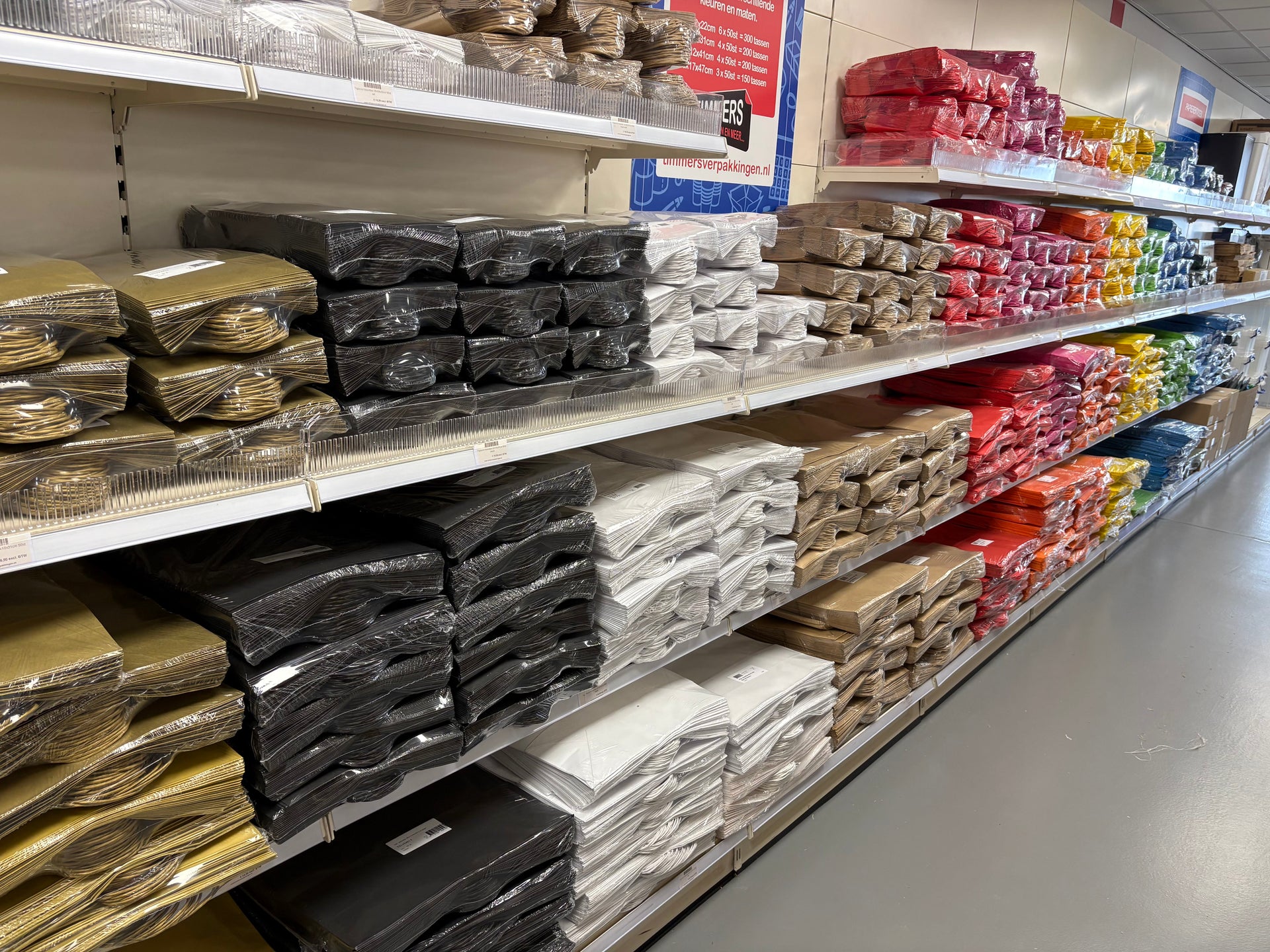 Verpakkingsmaterialen bestellen bij Kleinkantoor - verzenddozen, luchtkussenfolie en tape