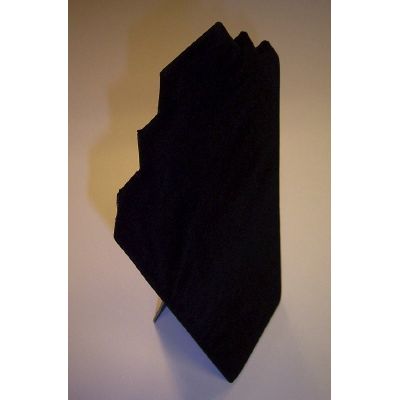 Klika - Présentation du collier lxh 22x32cm noir dub